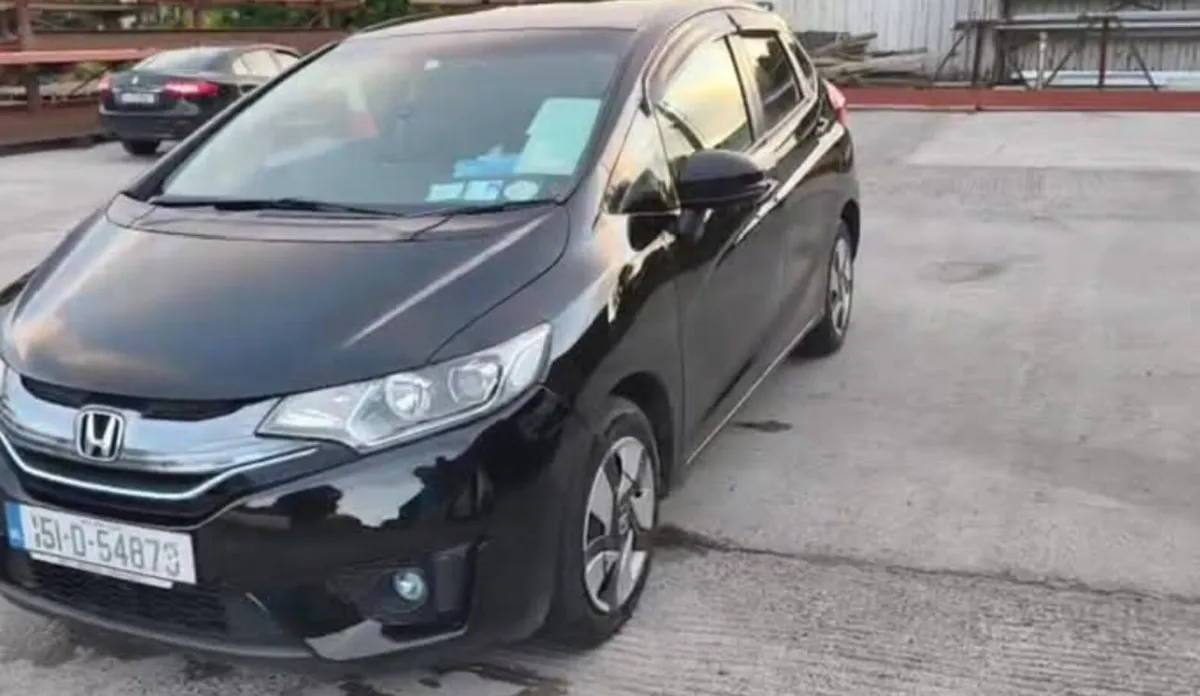 Honda fit 2015 - Image 2