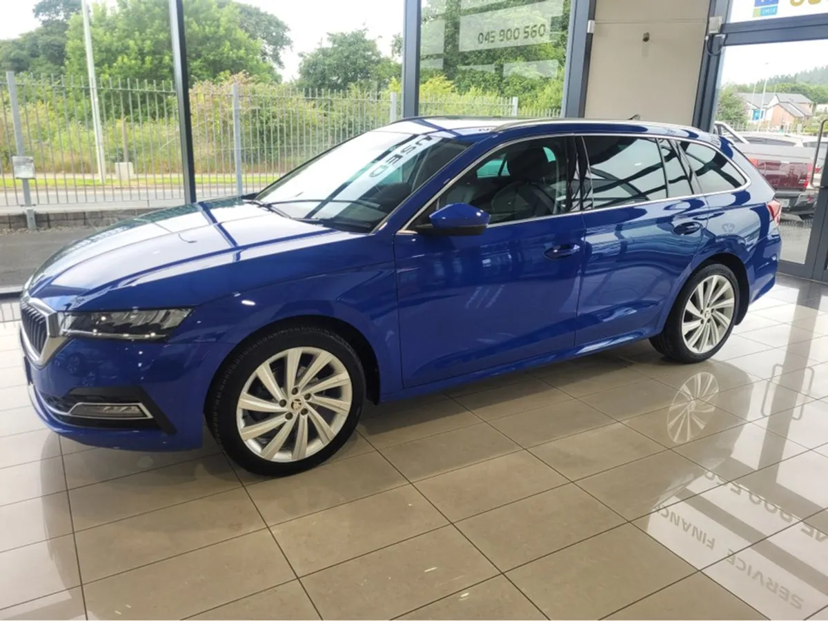 Skoda Octavia C Style 2.0 TDI 115HP 5 5DR - Image 1