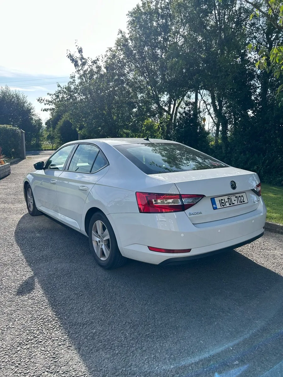 2016 Skoda superb 1.6 dsg - Image 4