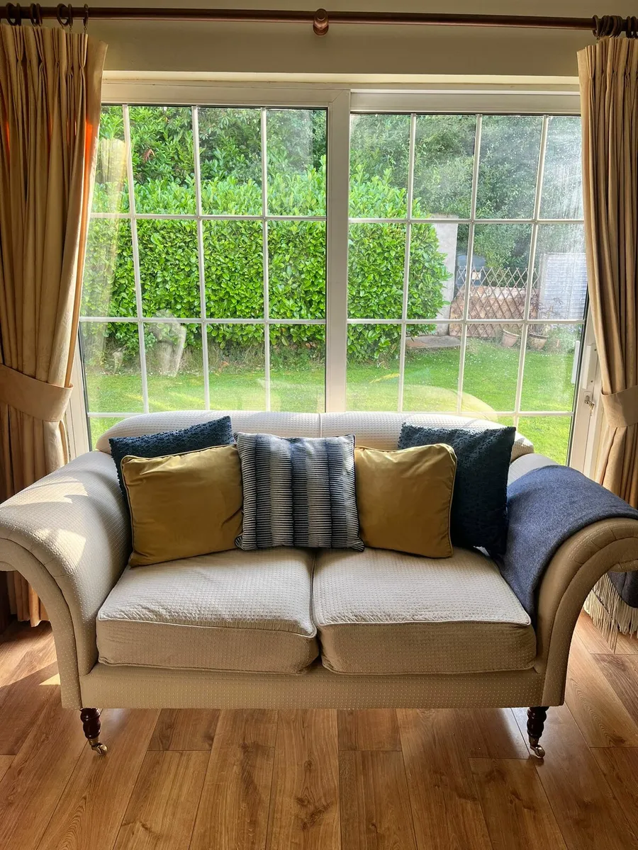 2 seater scroll arm sofa - Image 2