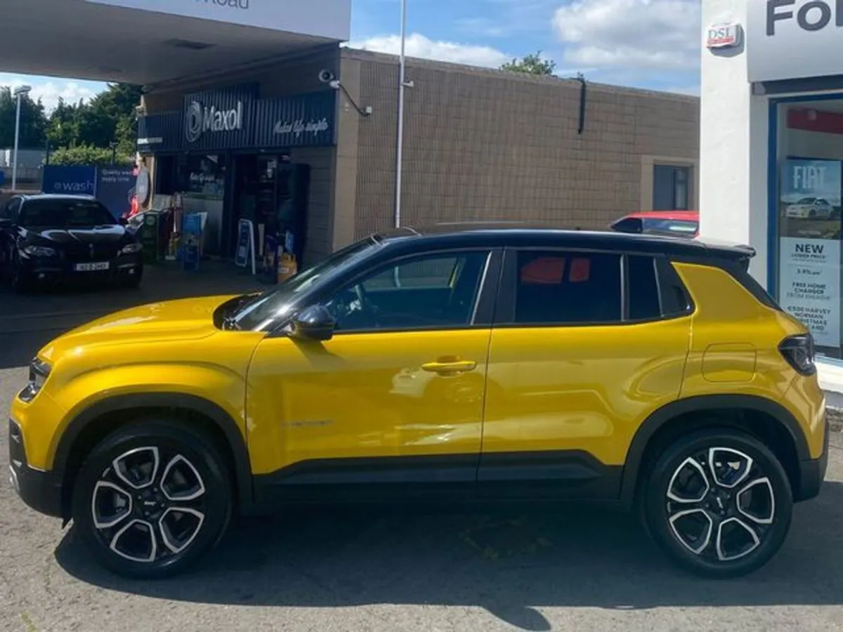 Jeep Avenger Summit Hybrid - Image 4