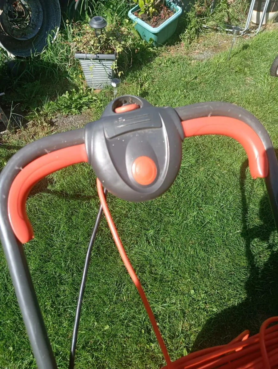Flymo venturer 320 - Image 3