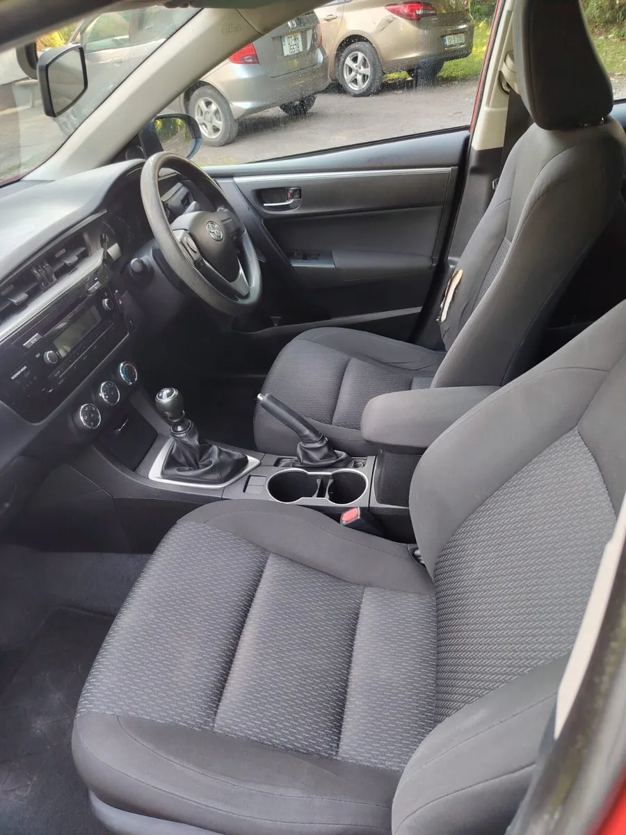 Toyota Corolla 2014 - Image 3