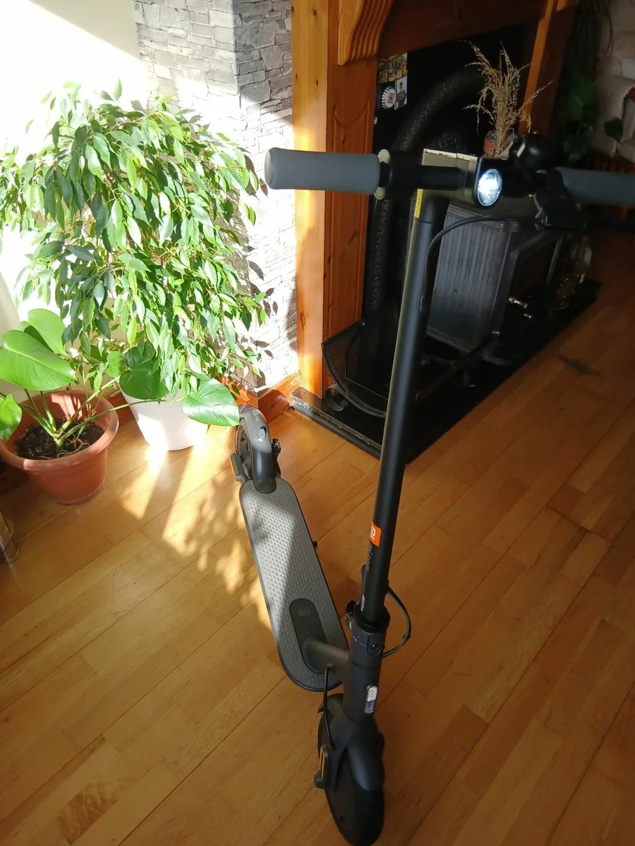 Electric scooter - Image 1