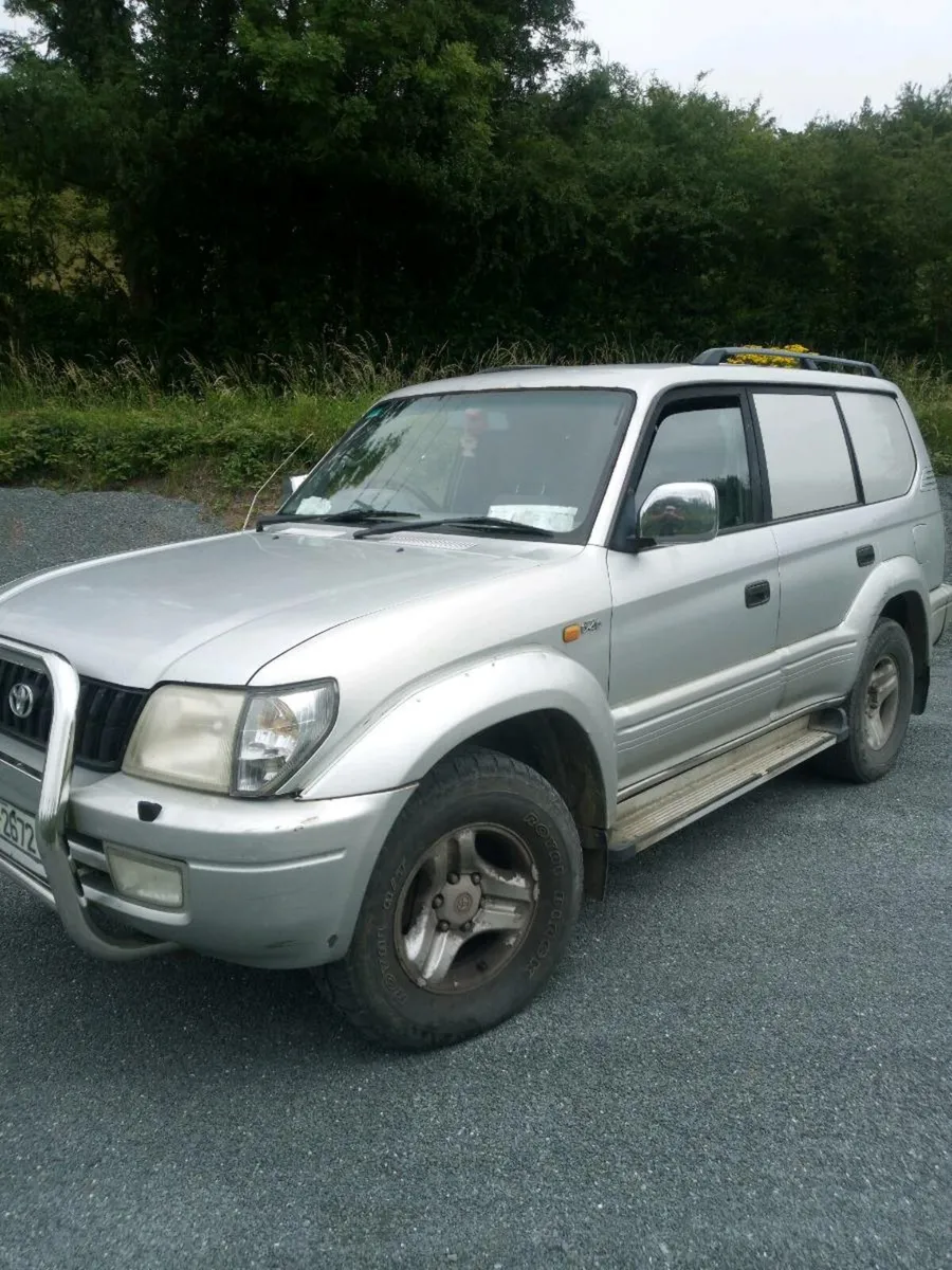 01 Toyota Landcruiser - Image 3