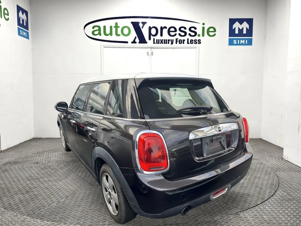 MINI One 1.2 Automatic  Reversing Camera - Image 3
