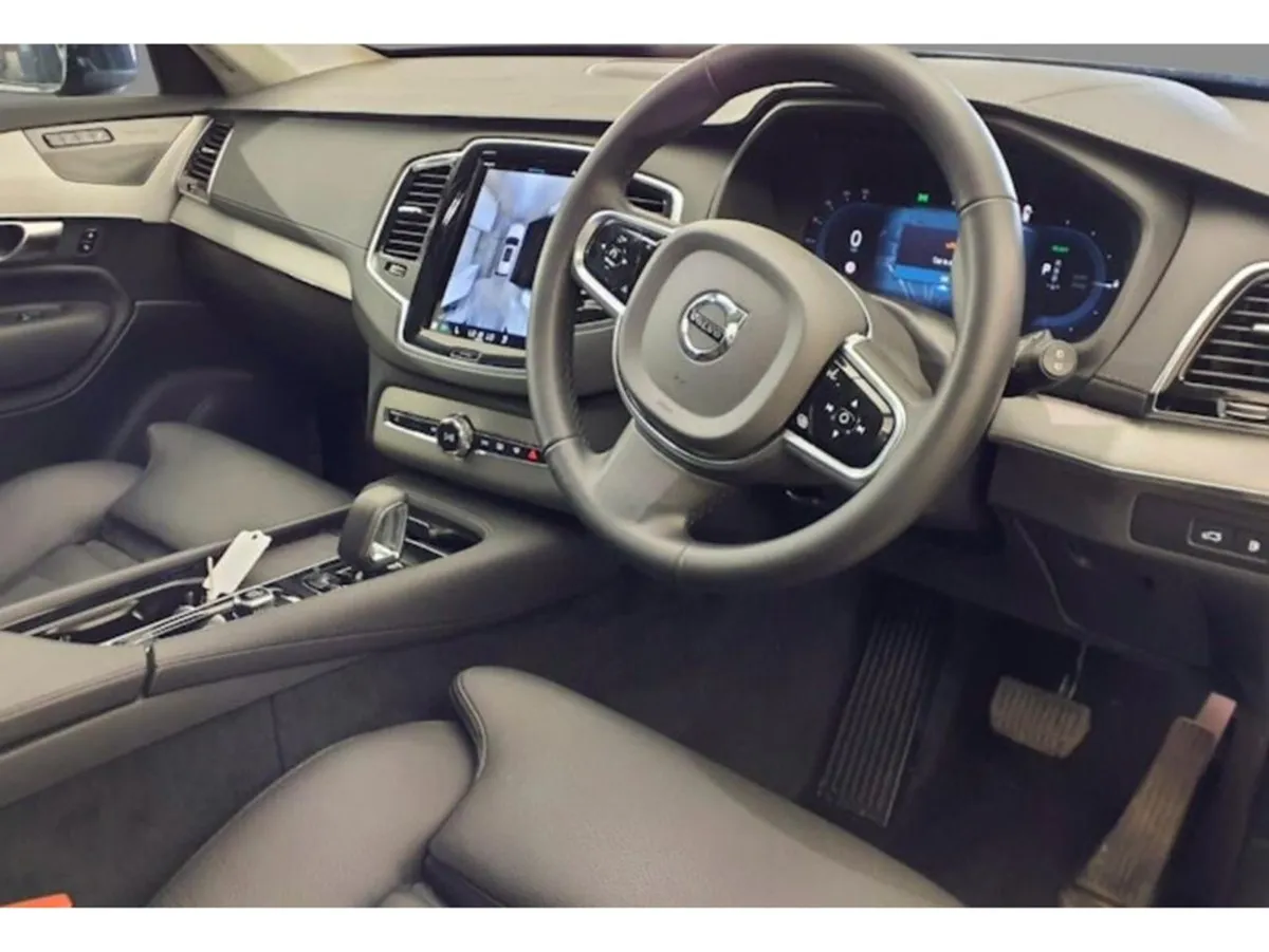 Volvo XC90 T8 Recharge Plus Mhev Auto 4WD - Image 4