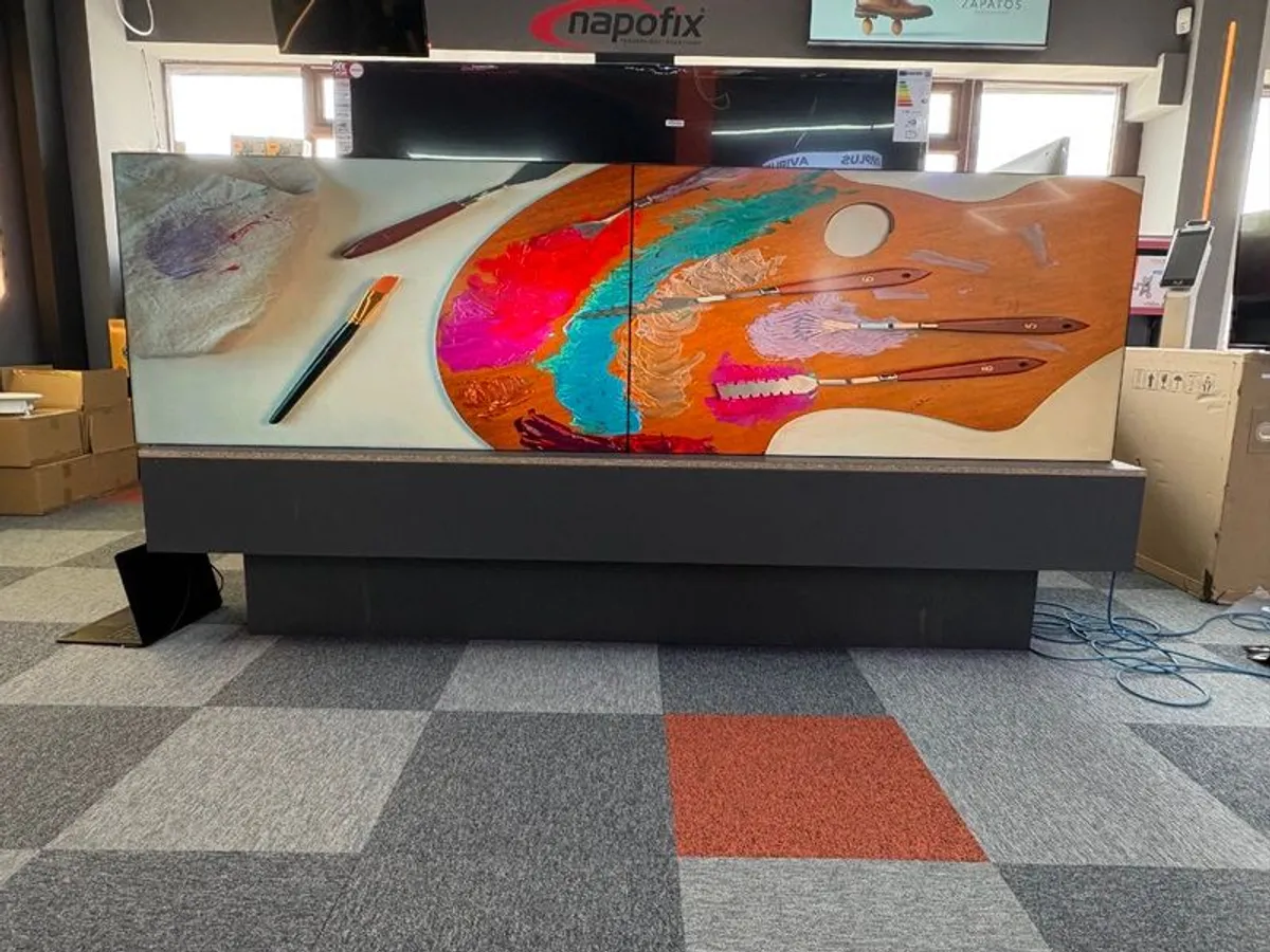 2 X55" Video Wall Super Thin Bezel - Image 4