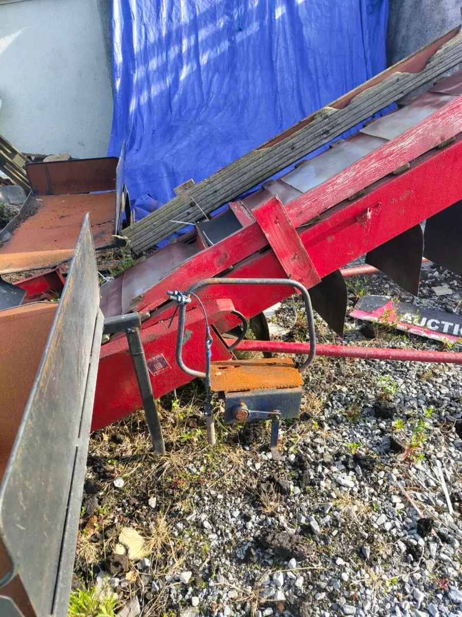 Conveyor for turf timber - British lely level - Image 2