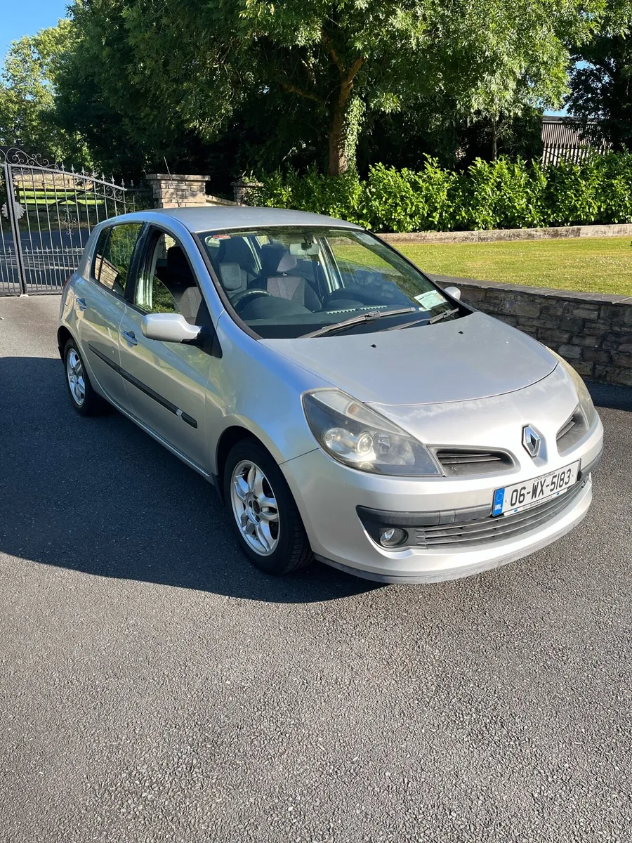 Renault Clio - Image 1