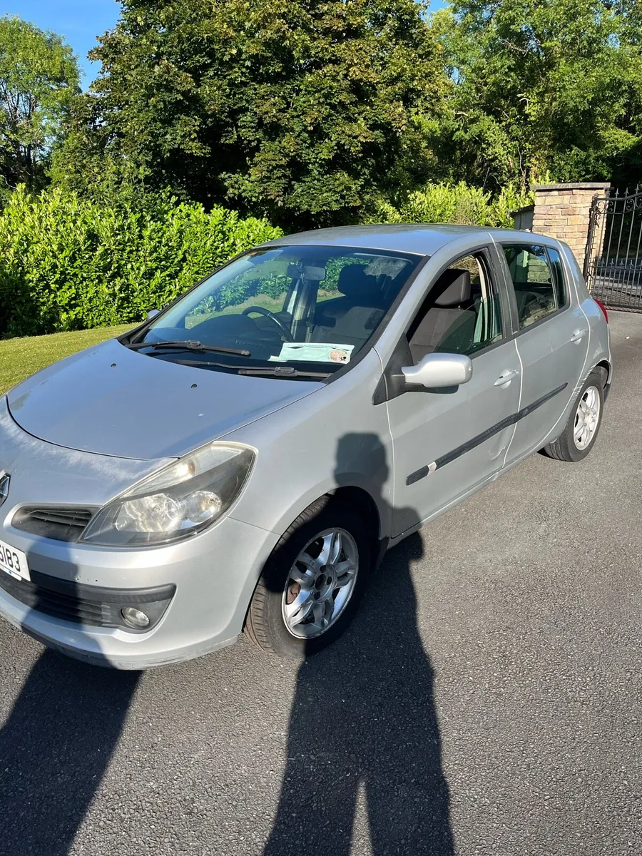Renault Clio - Image 2