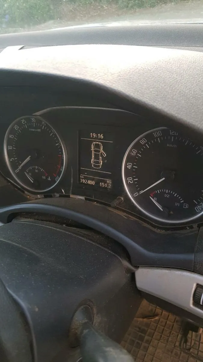 Skoda Octavia 1.9litre - Image 4