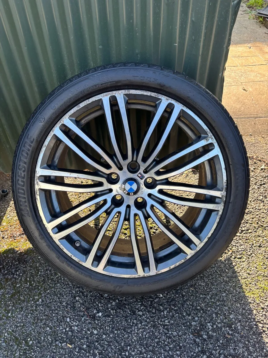 19 INCH ORIGINAL BMW G30 ALLOYS - Image 1