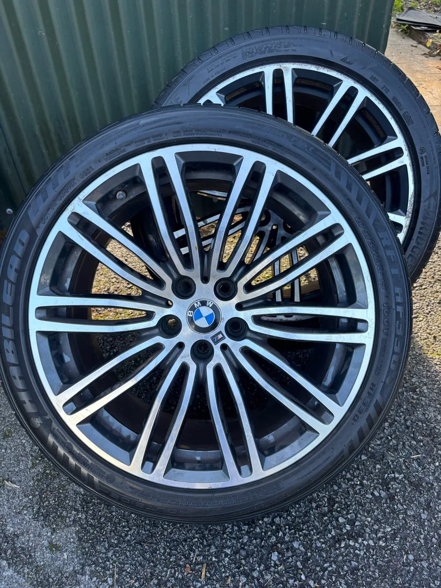19 INCH ORIGINAL BMW G30 ALLOYS - Image 3