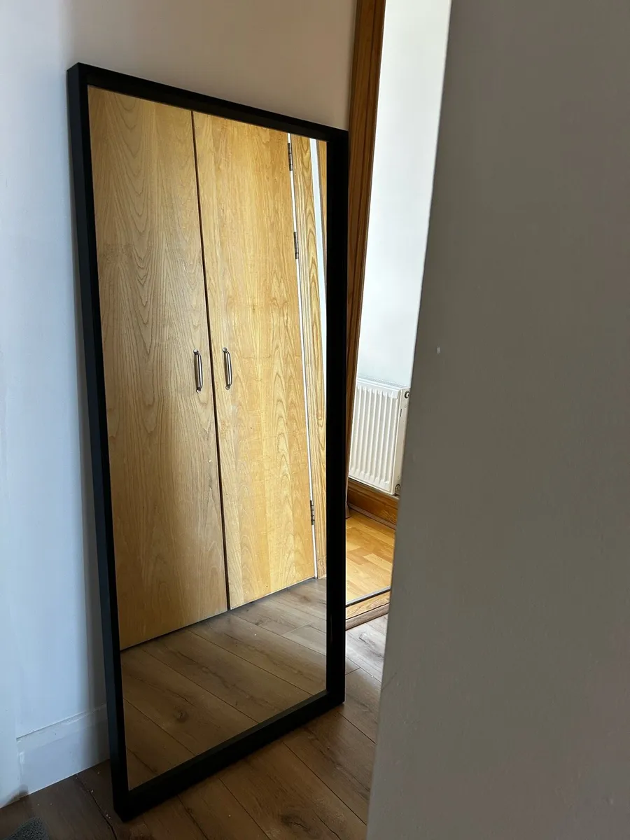 Mirror - Image 1