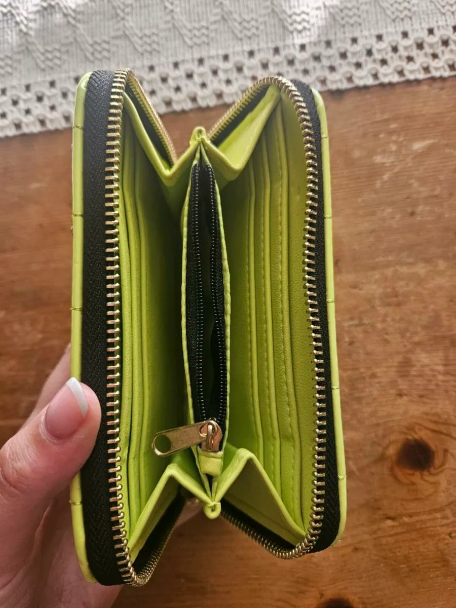 Lime green River Island Women's Wallet - Image 3
