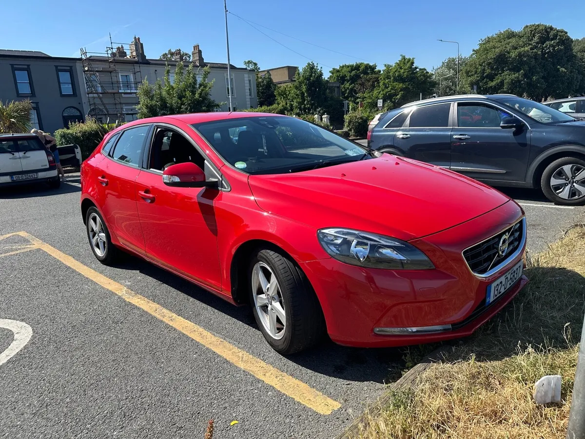 132 Volvo V40 - Very Low Mileage & Fresh NCT - Image 1