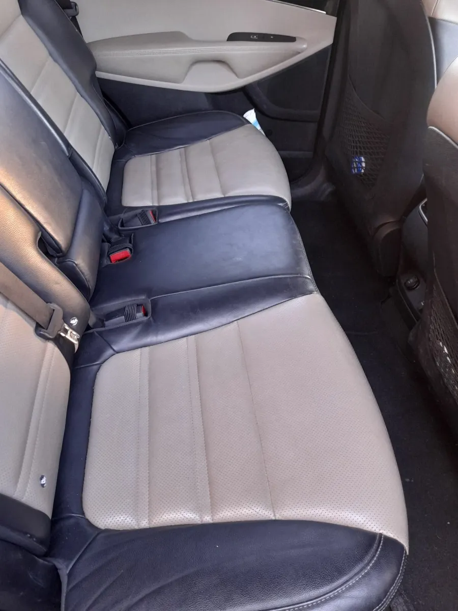 Kia Sorento 2018 - Image 4