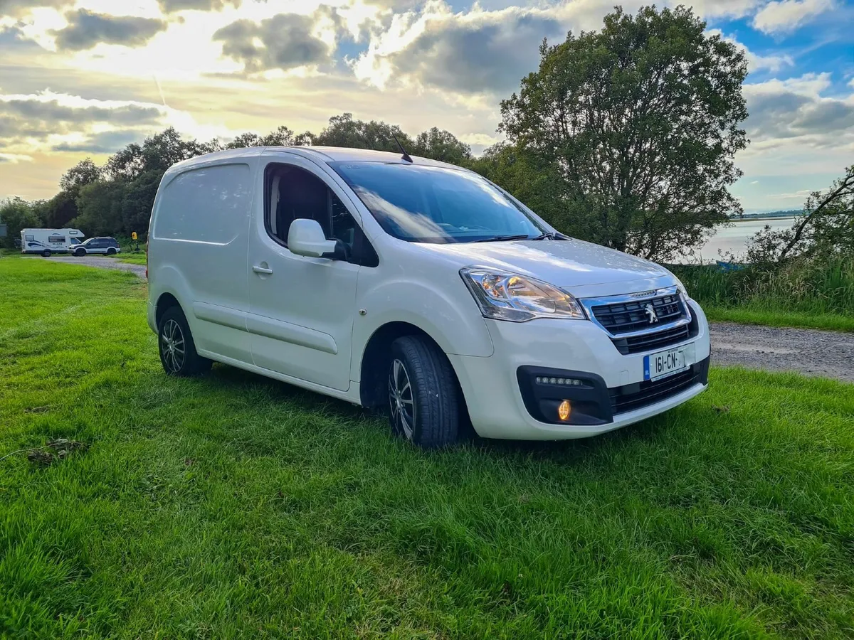 Peugeot Partner professional 2016 - Image 1