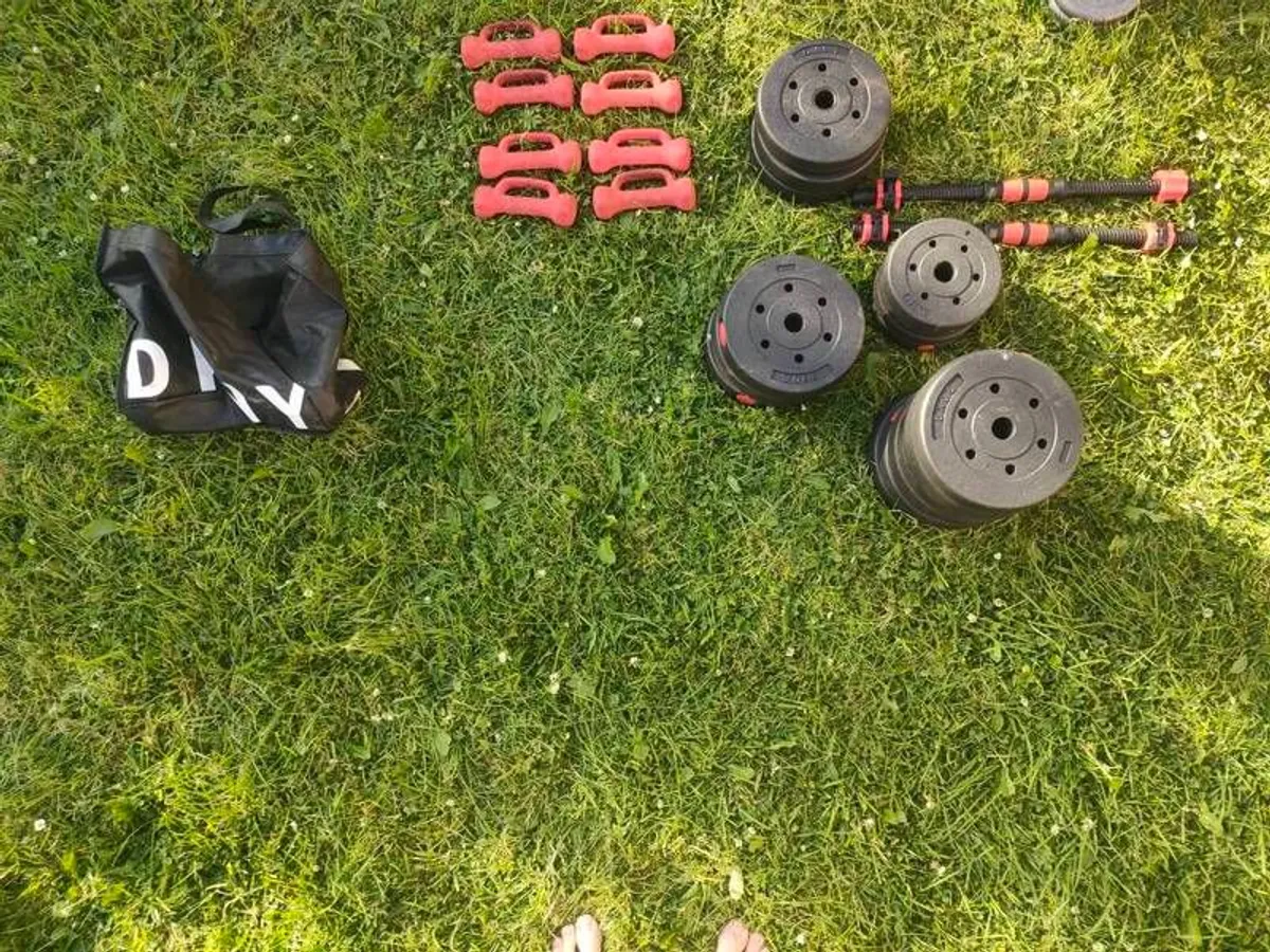 100+KG bench press weights+ Bar, Bench ,+ Smaller weights for arms - Image 3