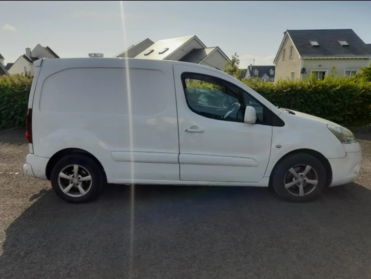 2015 Citeron Berlingo 1.6HDI (90 BHP) DOE&TAX - Image 3