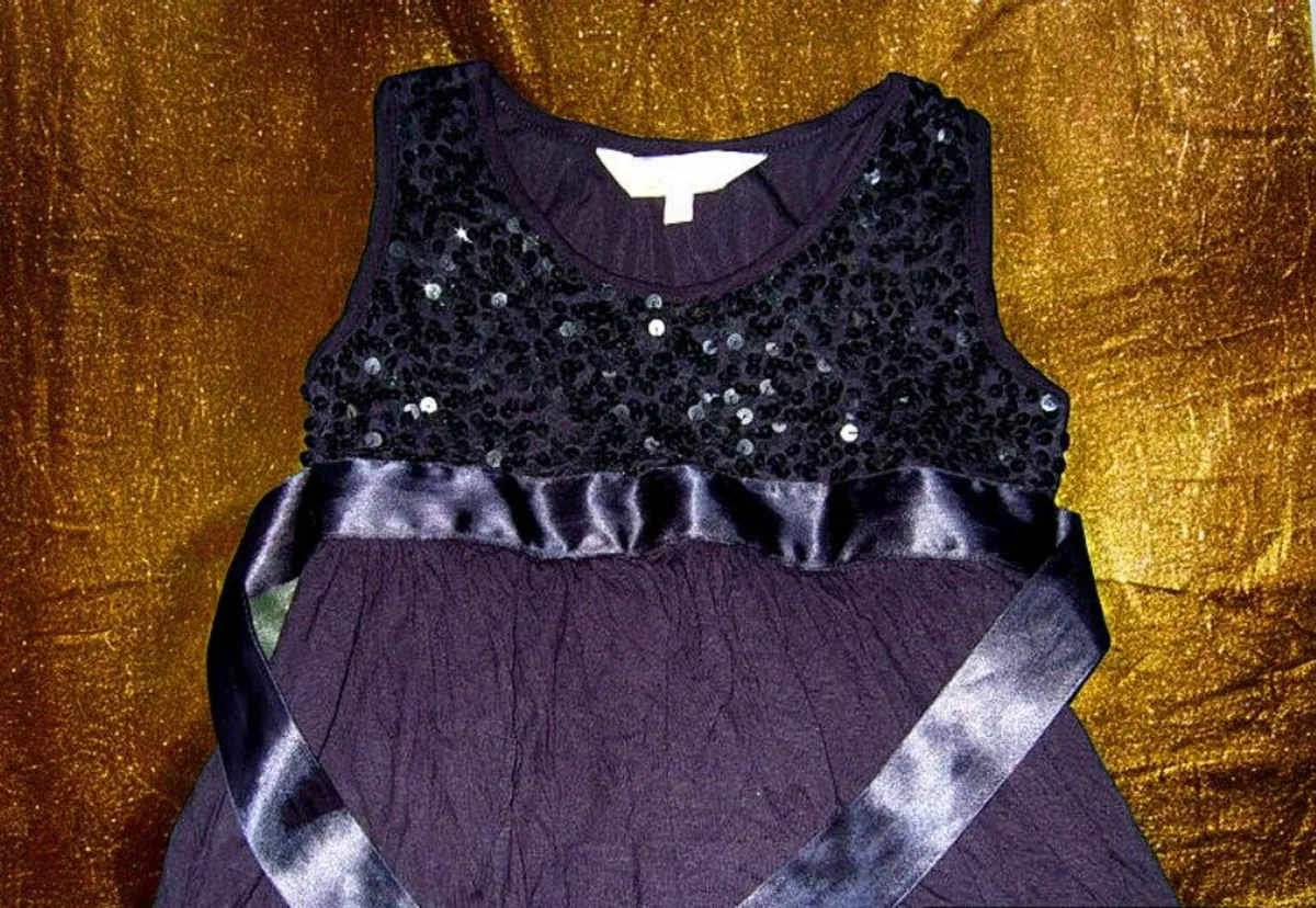 Vintage Harrods Girls Dress - Image 4
