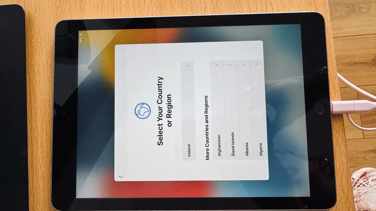 iPad - Image 2
