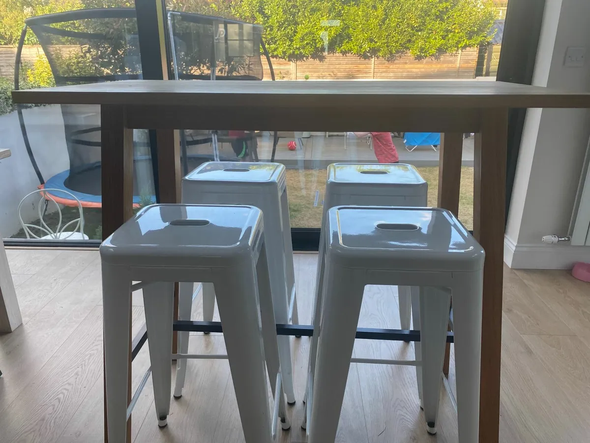Kitchen Table - Image 1