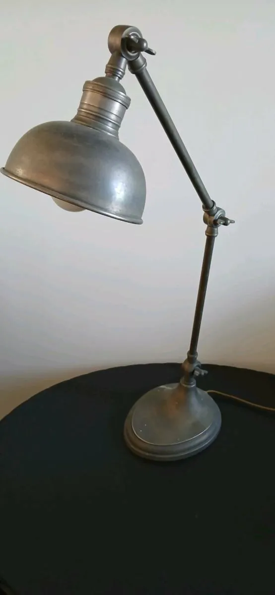 Bureau style industrial lamp - Image 1