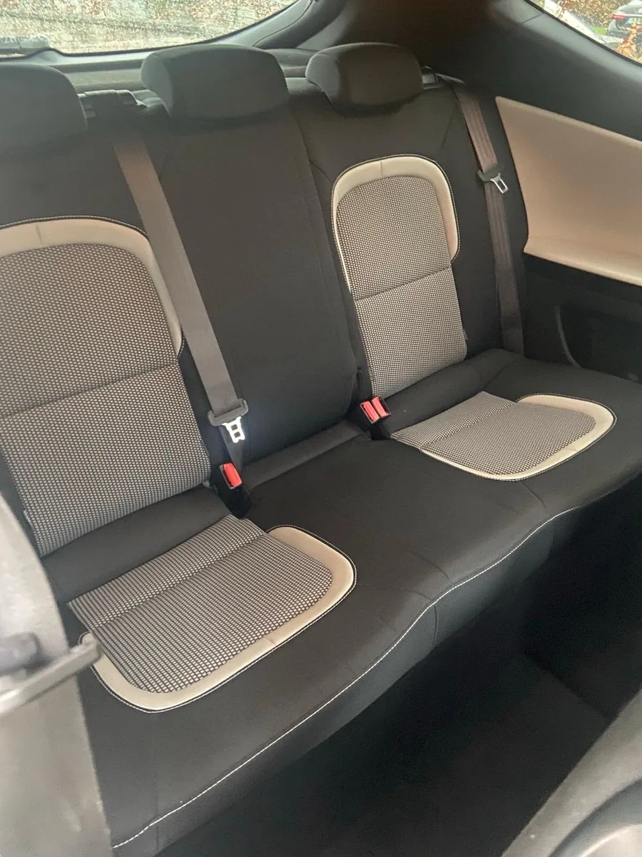 Kia Pro Ceed 1.6L Diesel - Image 2