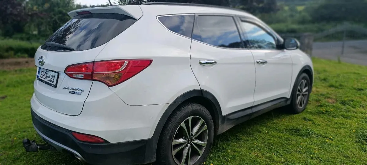 Hyundai Santa Fe 4WD Premium, new NCT - Image 4