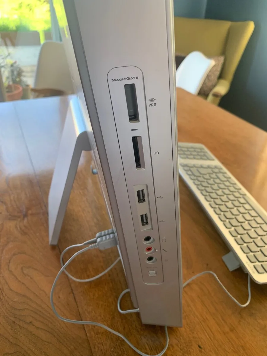 Sony VAIO All In One PC VCG-JS1E - Image 2