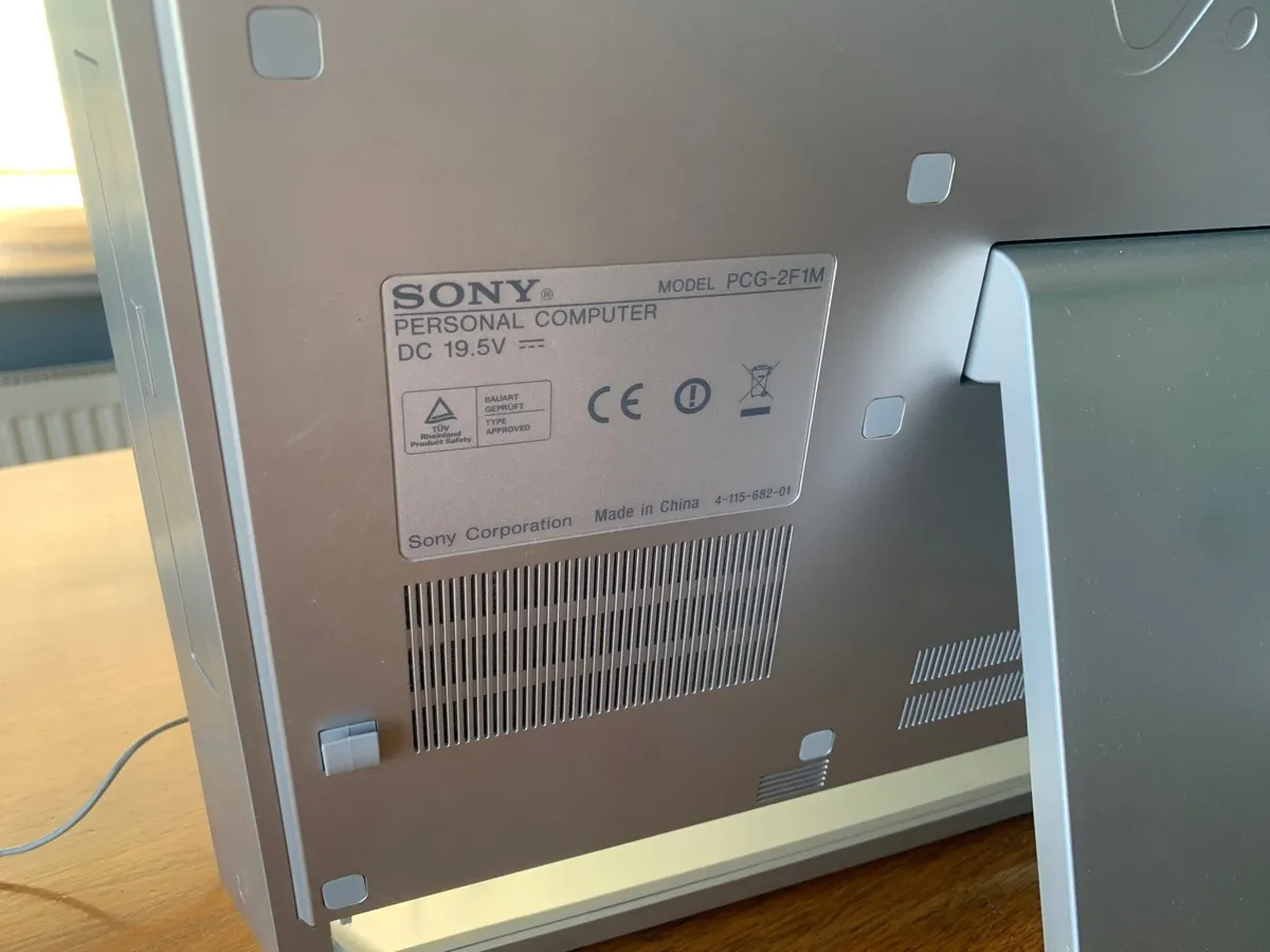 Sony VAIO All In One PC VCG-JS1E - Image 4