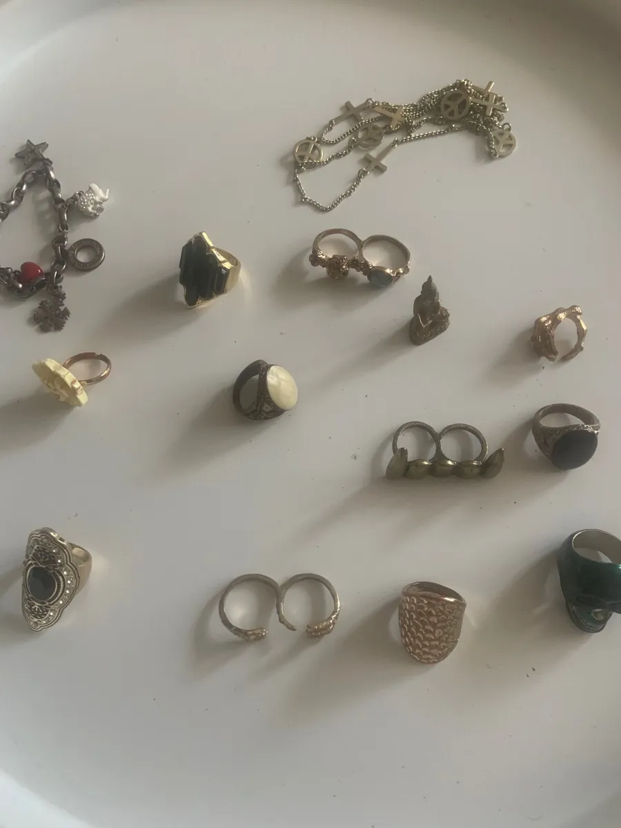 Accessories - Image 1