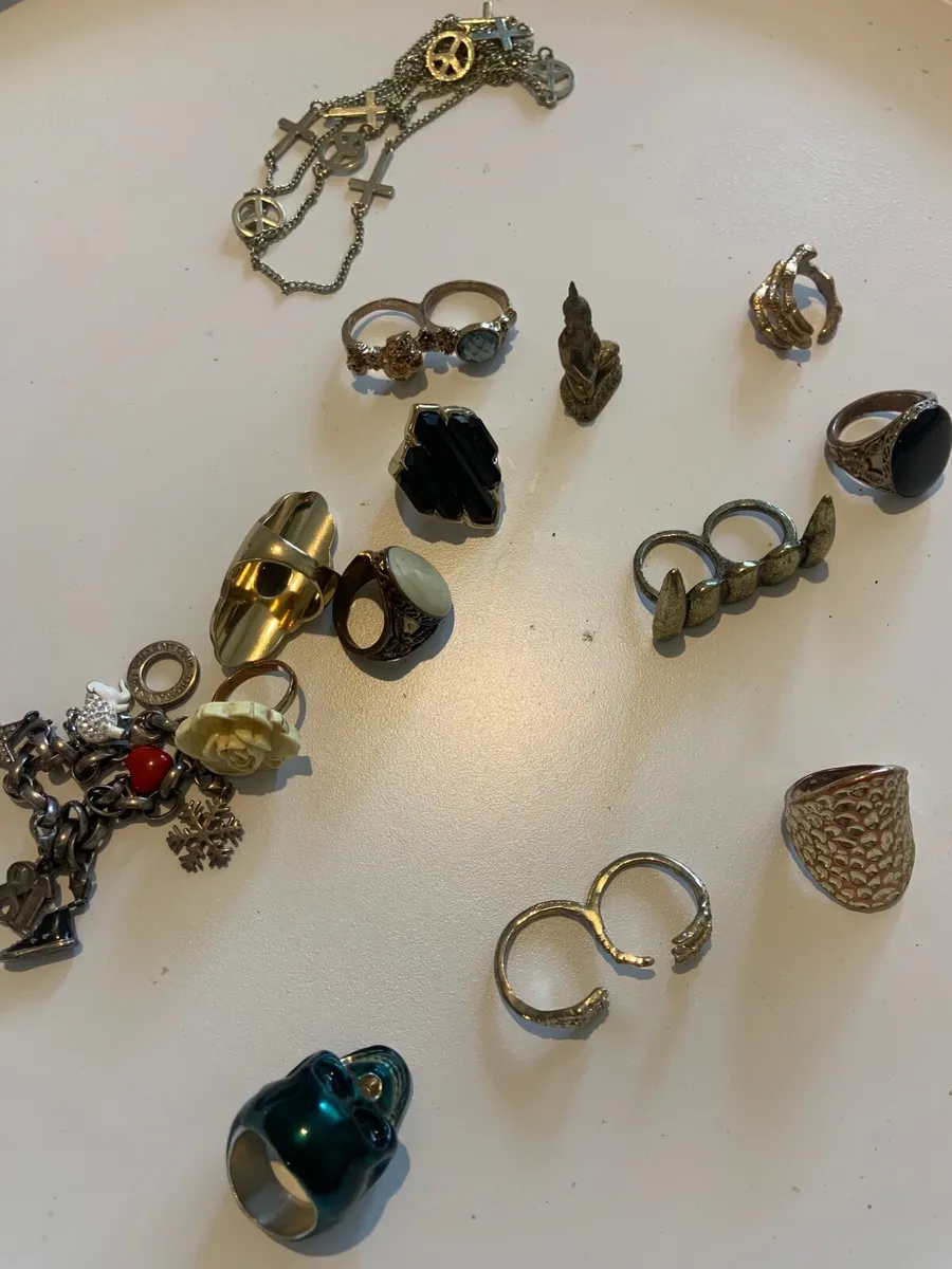 Accessories - Image 2