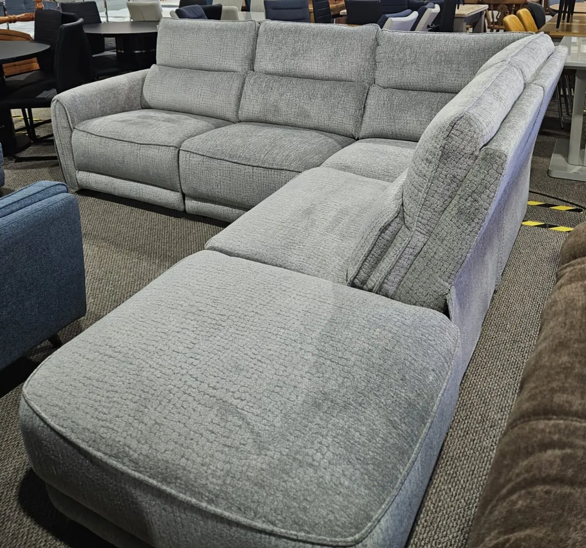DEAL OF THE WEEK (RETAIL €2549) - Image 2