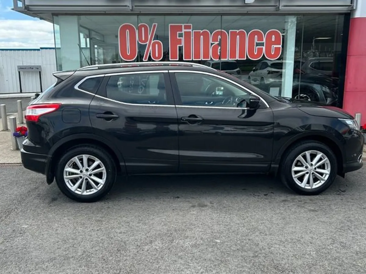 Nissan QASHQAI 1.5 SV Safety PK E6 4DR - Image 1
