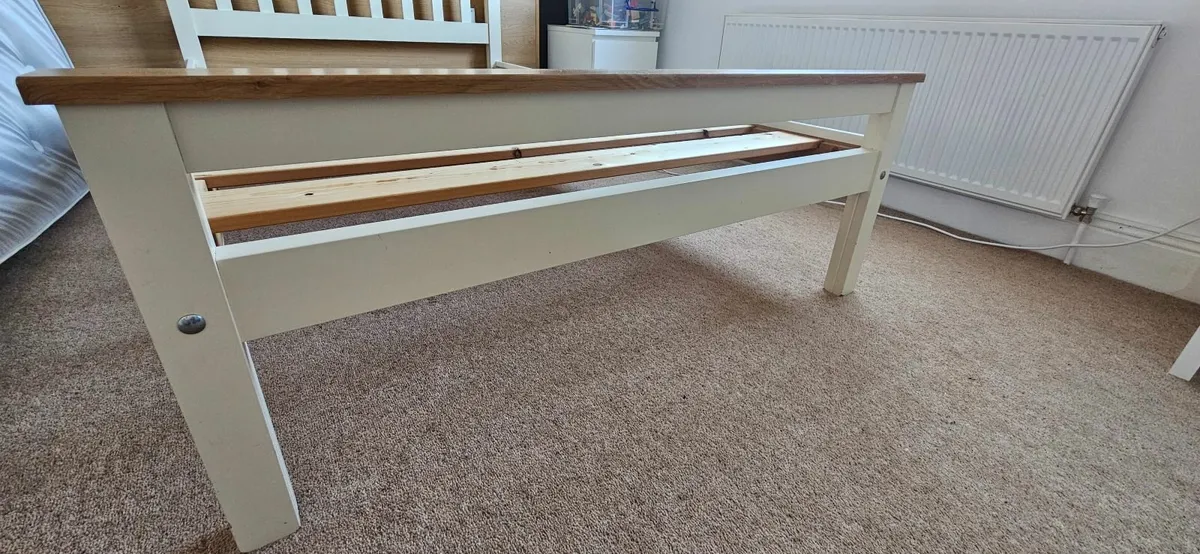 SOLID DOUBLE BED - Image 2