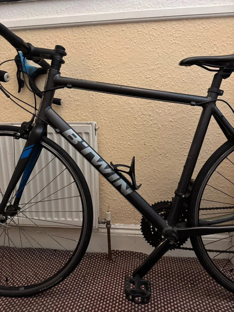 B'TWIN Road Bike – Great Condition - Image 3