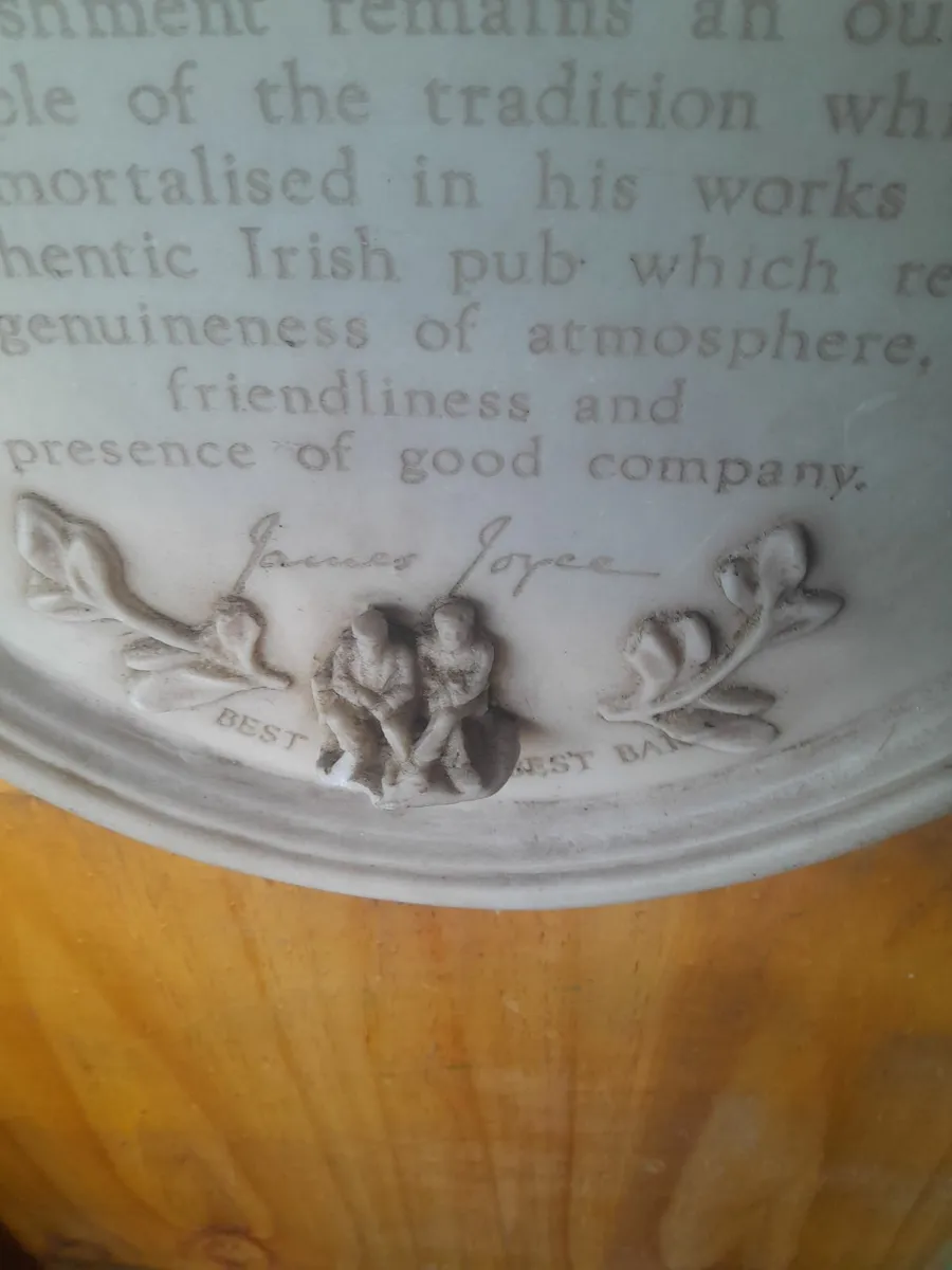 James Joyce pub award plaque - Image 2