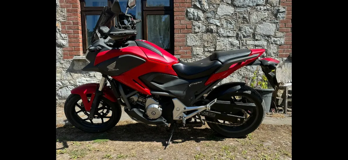 Honda NC700X DCT (automatic) - Image 2