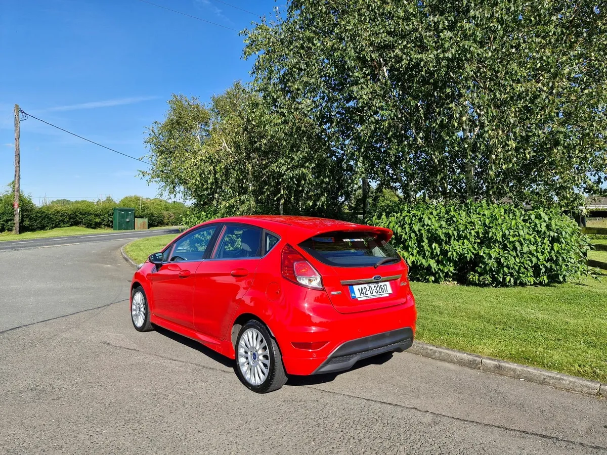Ford Fiesta Automatic (NCT TESTED AND TAXED)!!! - Image 4