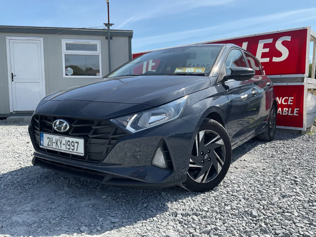 HYUNDAI i20 1.2 LOW KMS 1 OWNER SPOTLESS - Image 2
