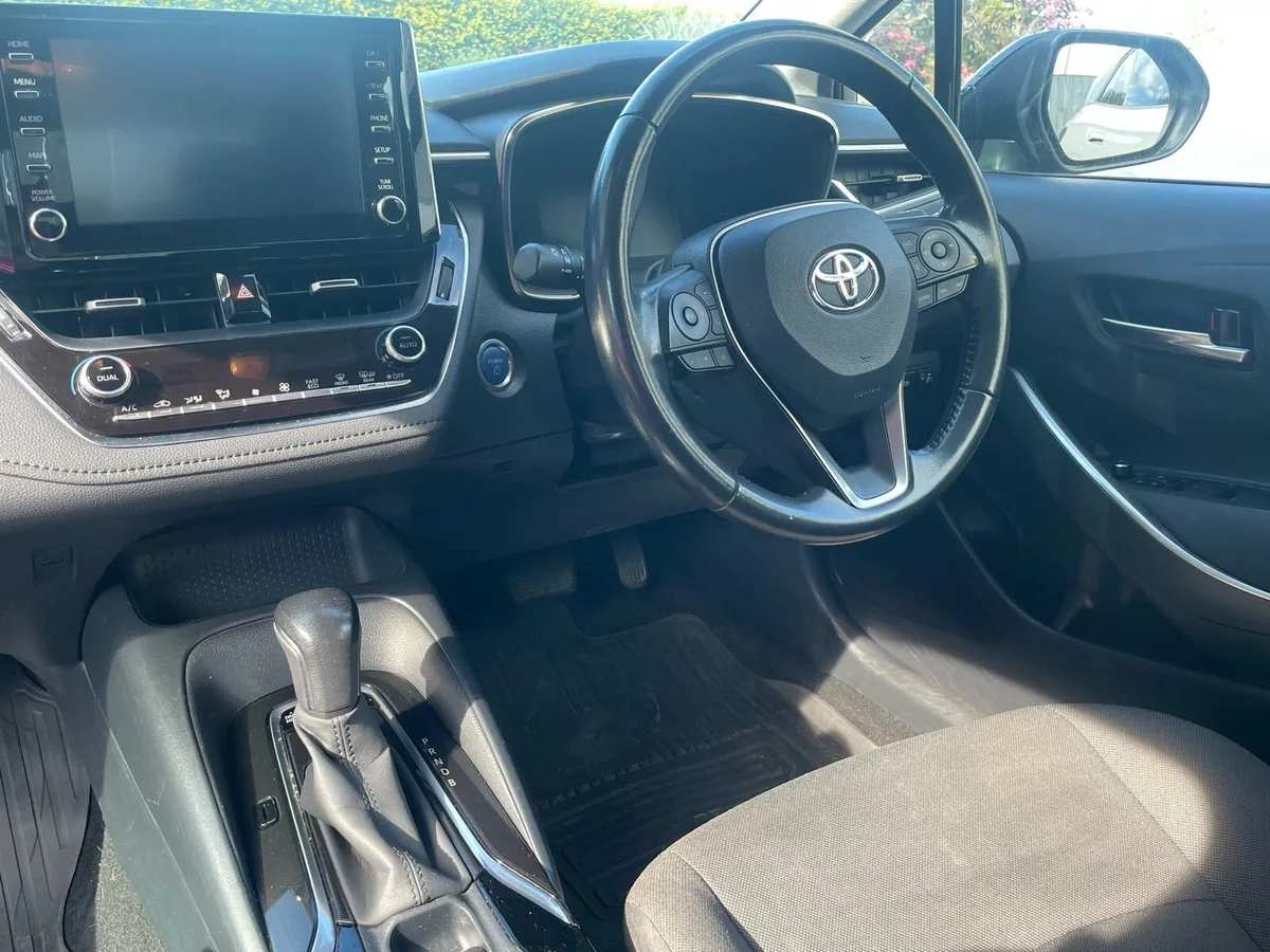 Toyota Corolla Luna Hybrid 1.8ltr - Image 4