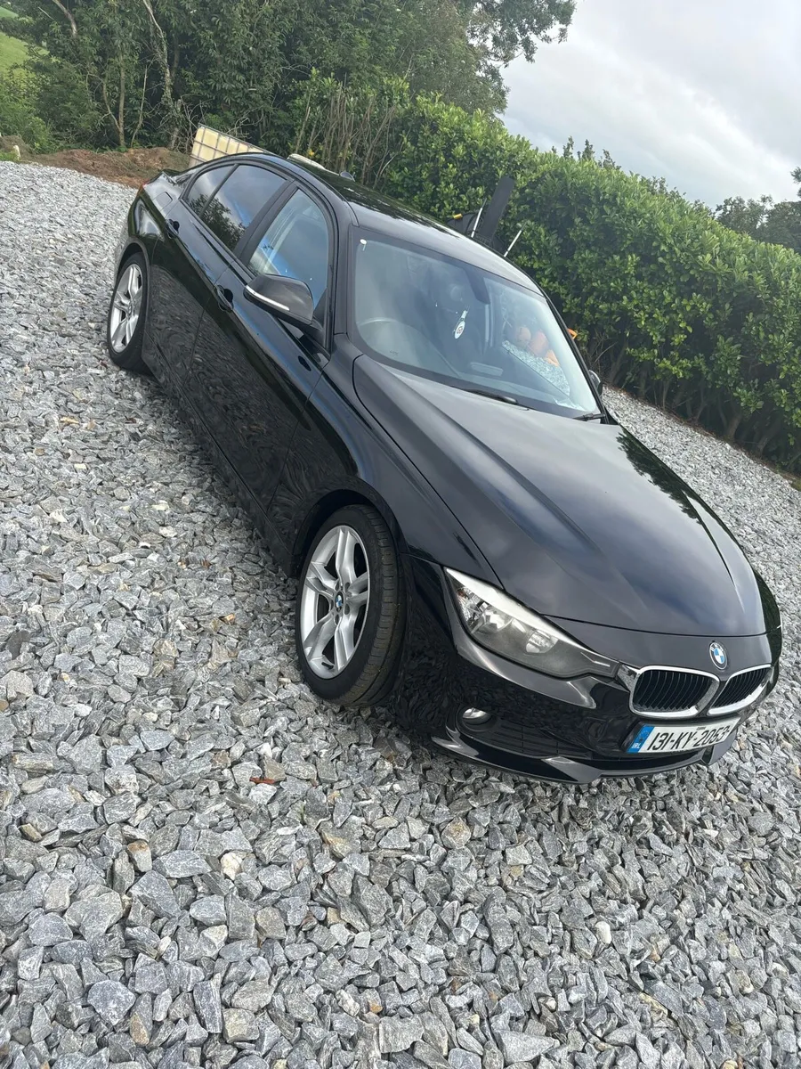 2013 320d BMW - Image 1