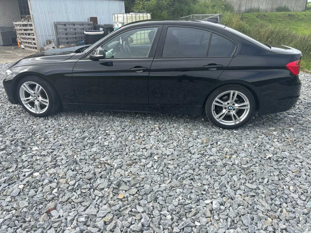 2013 320d BMW - Image 4