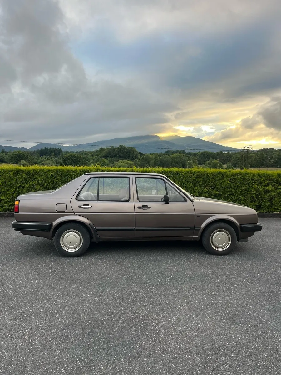 Volkswagen Jetta - Image 1