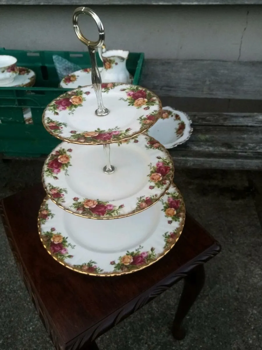 Old country rose - Image 4