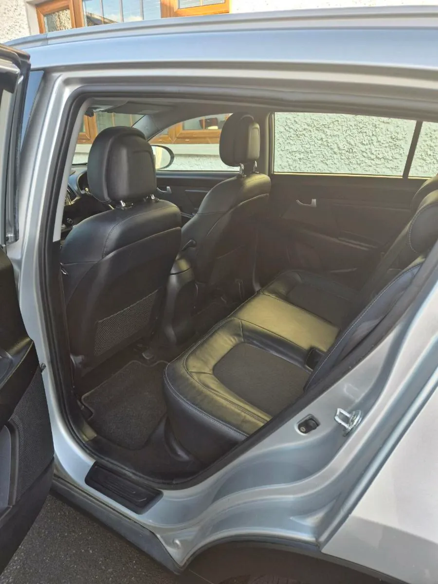 Kia Sportage 2012 Quick Sale Needed, Price Reduced - Image 4