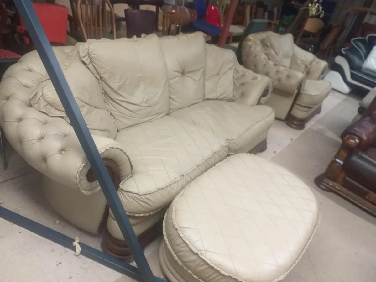 Suites, Sofas, Armchairs, Recliners - Image 4